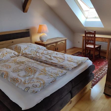 Ferienwohnung-Dachgeschoss Familie Mayer Krems Kültér fotó