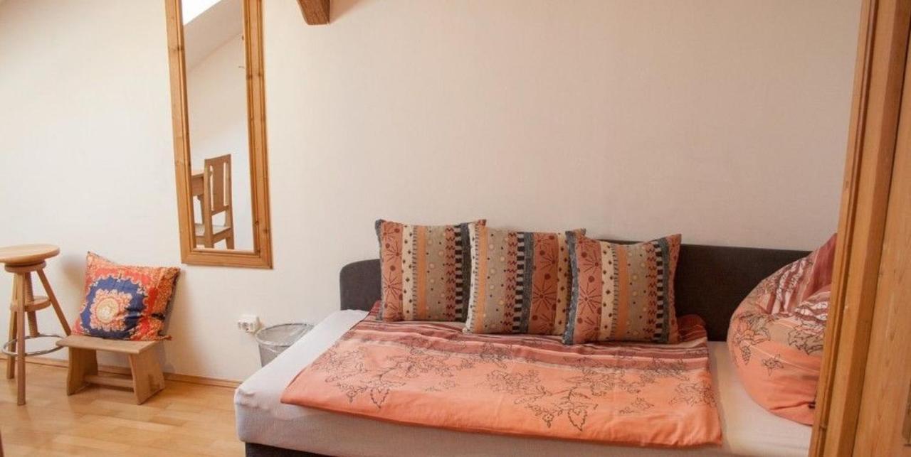 Ferienwohnung-Dachgeschoss Familie Mayer Krems Kültér fotó